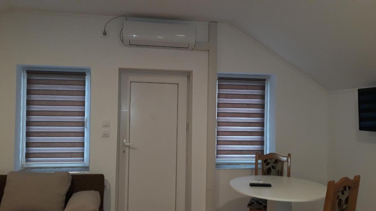 Apartment M&M Pacir Værelse billede